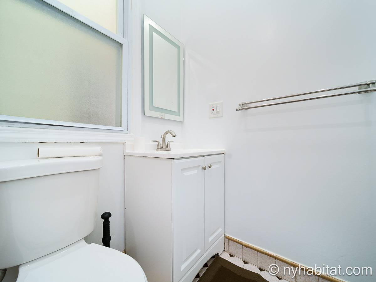 Bathroom - Photo 3 of 3