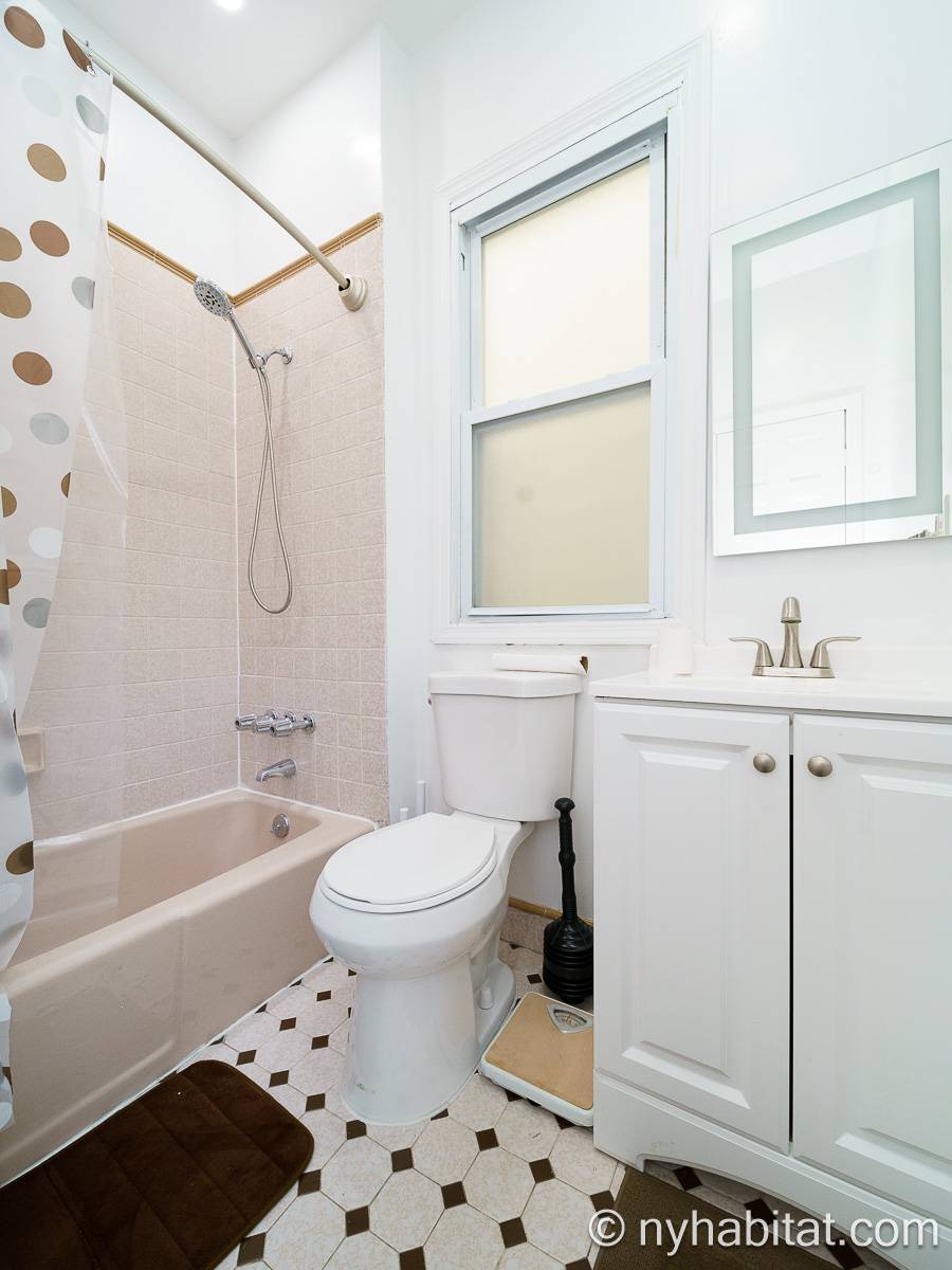 Bathroom - Photo 2 of 3