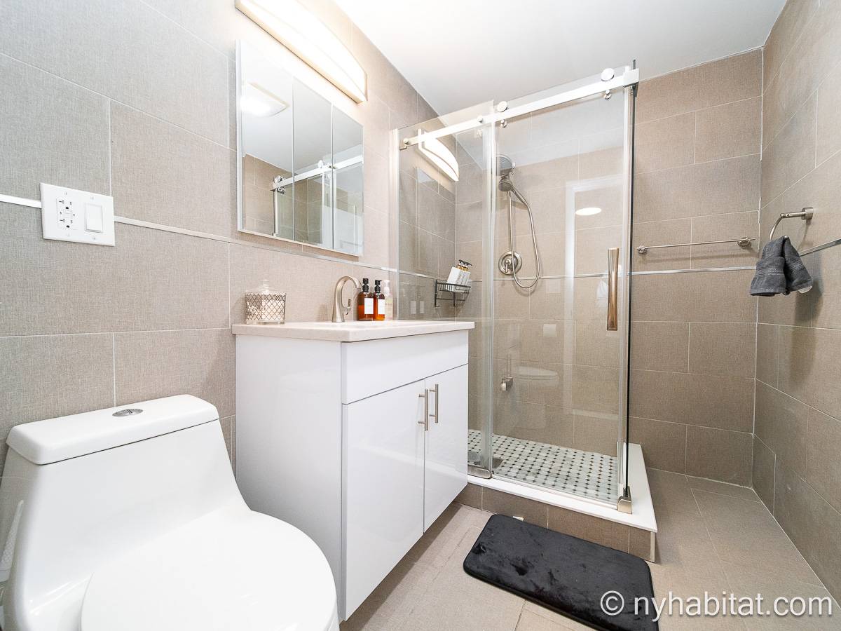 Baño 1 - Photo 1 de 3