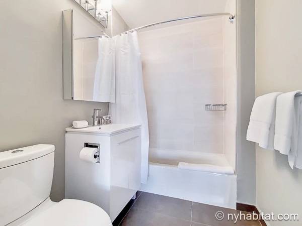 Bagno 1 - Photo 1 di 1