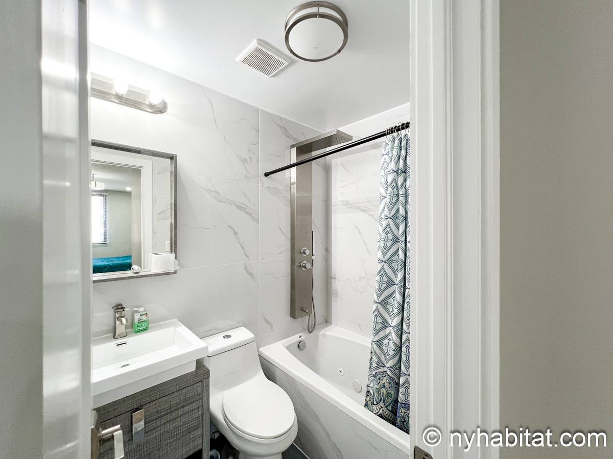 Salle de bain 1 - Photo 1 sur 2