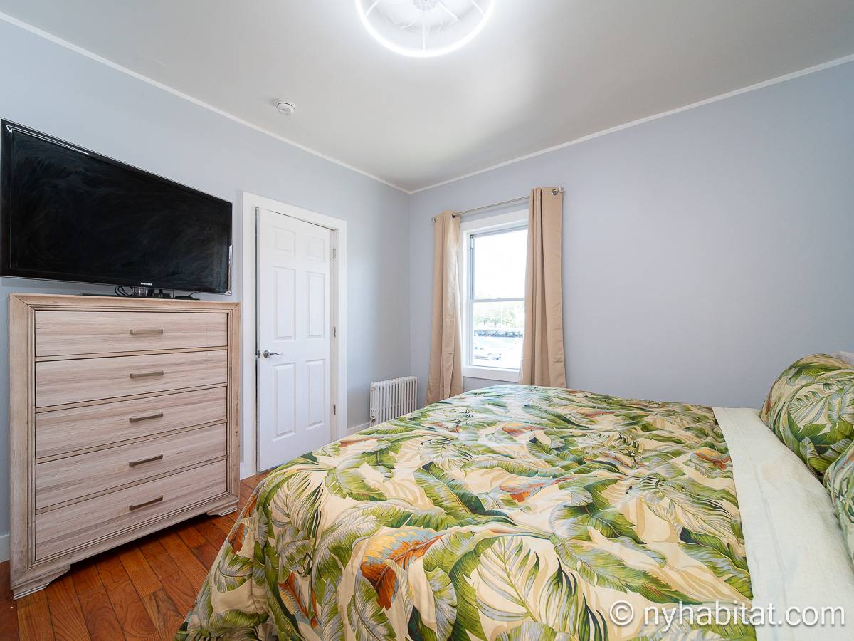 Bedroom 1 - Photo 3 of 6