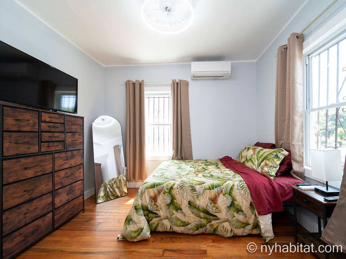 Bedroom 2 - Photo 2 of 5