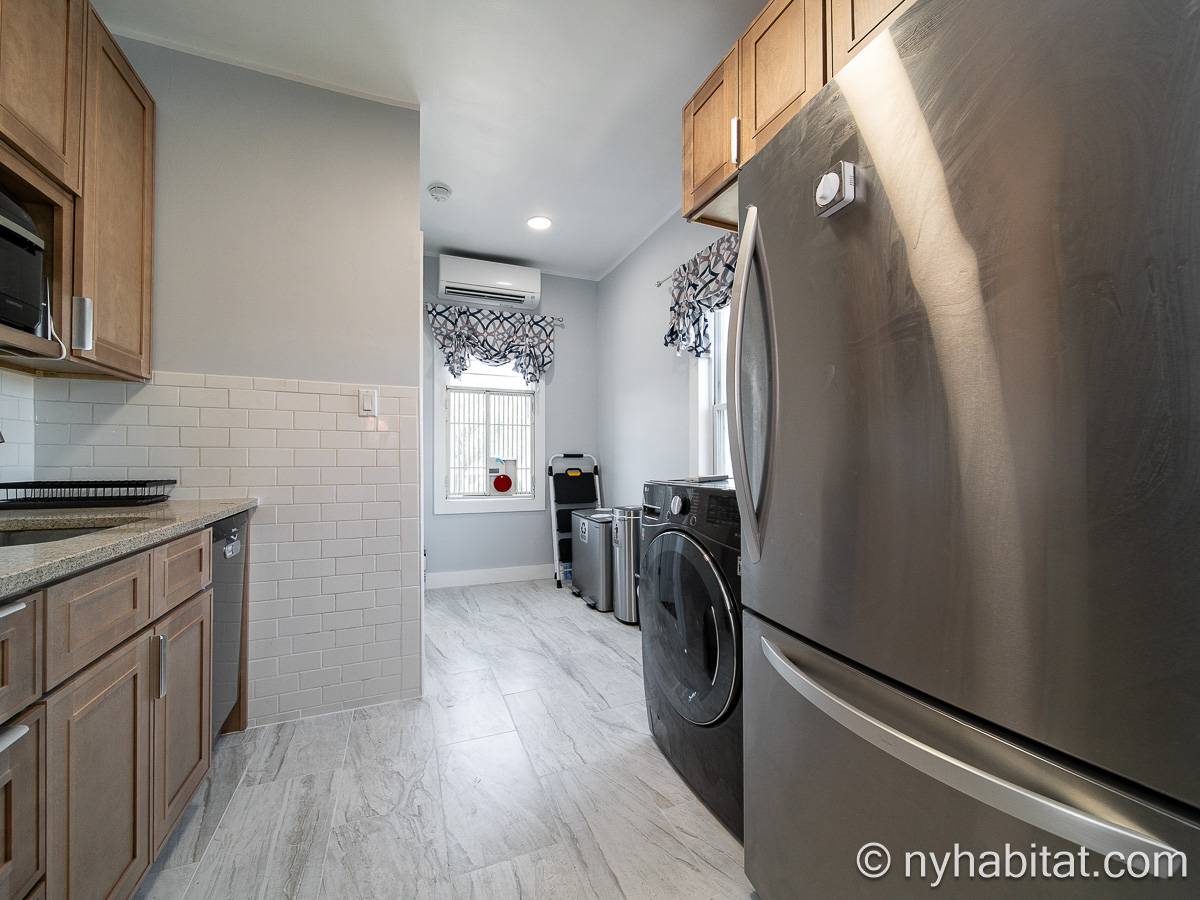 Kitchen - Photo 2 of 5