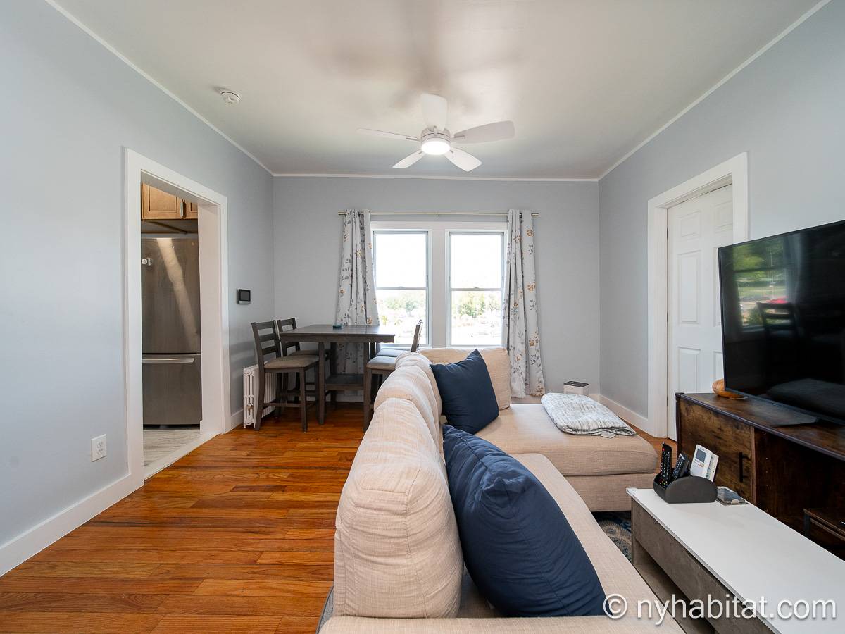 Living room - Photo 2 of 5