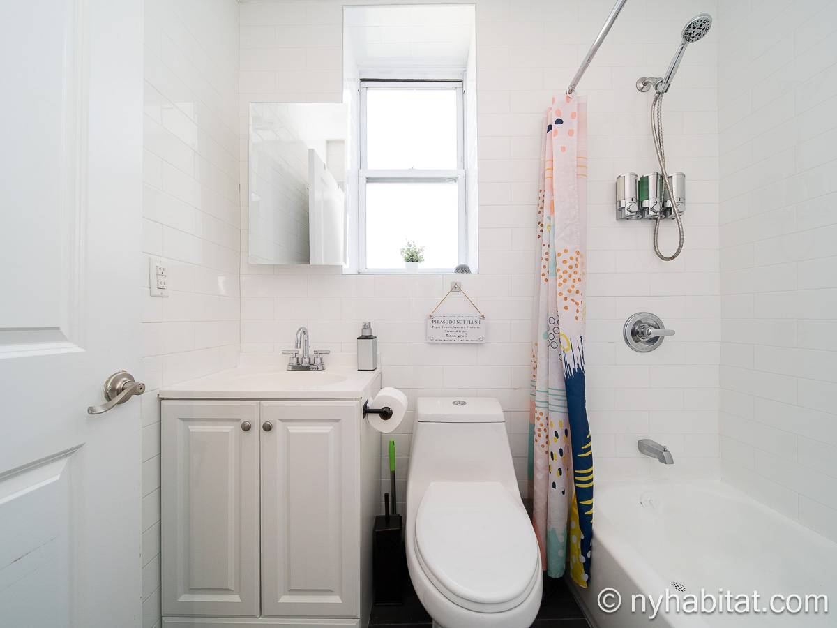 Baño - Photo 1 de 3