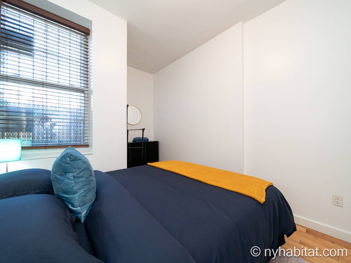 Bedroom 2 - Photo 2 of 6