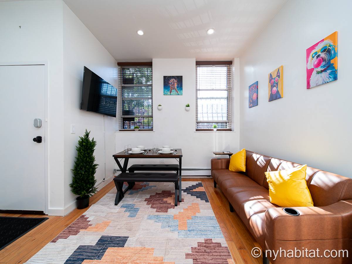 Living room - Photo 1 of 6