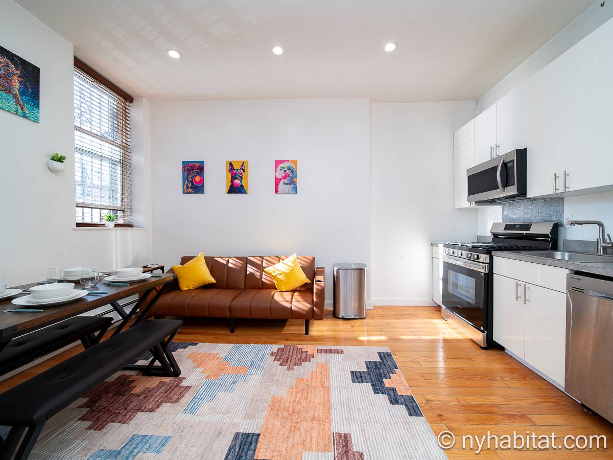 Living room - Photo 6 of 6