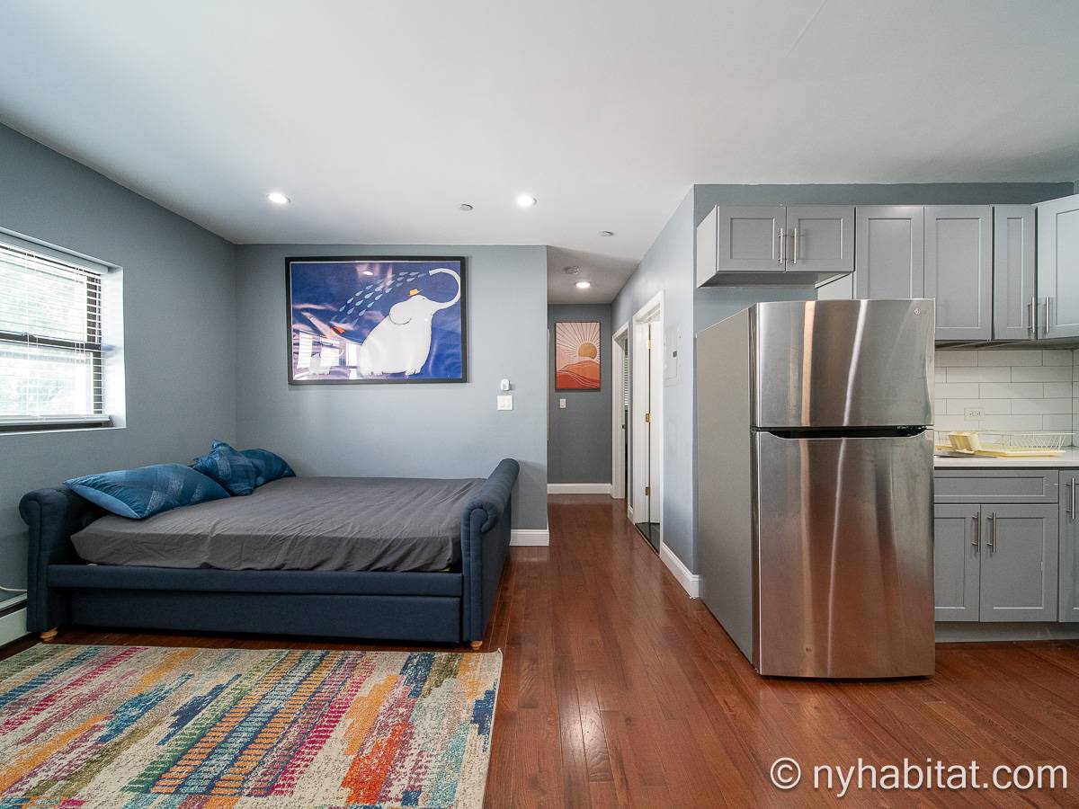 Living room - Photo 5 of 5