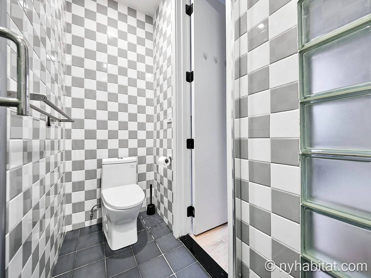 Badezimmer 1 - Photo 1 von 2