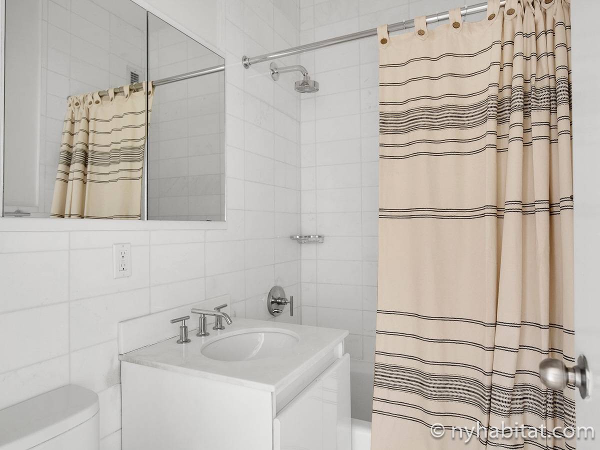 Badezimmer - Photo 1 von 1 Badezimmer - Photo 1 von 1