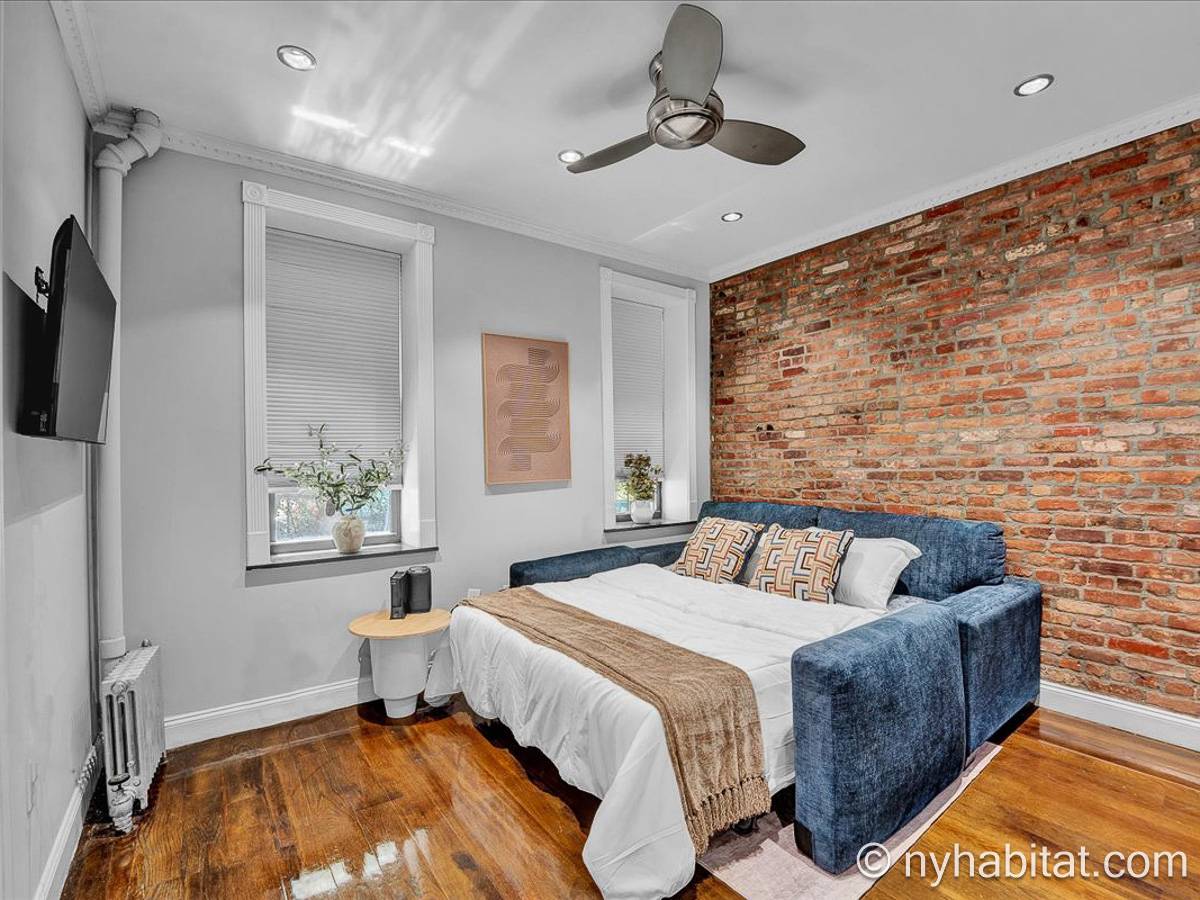 Living room 1 - Photo 2 of 5