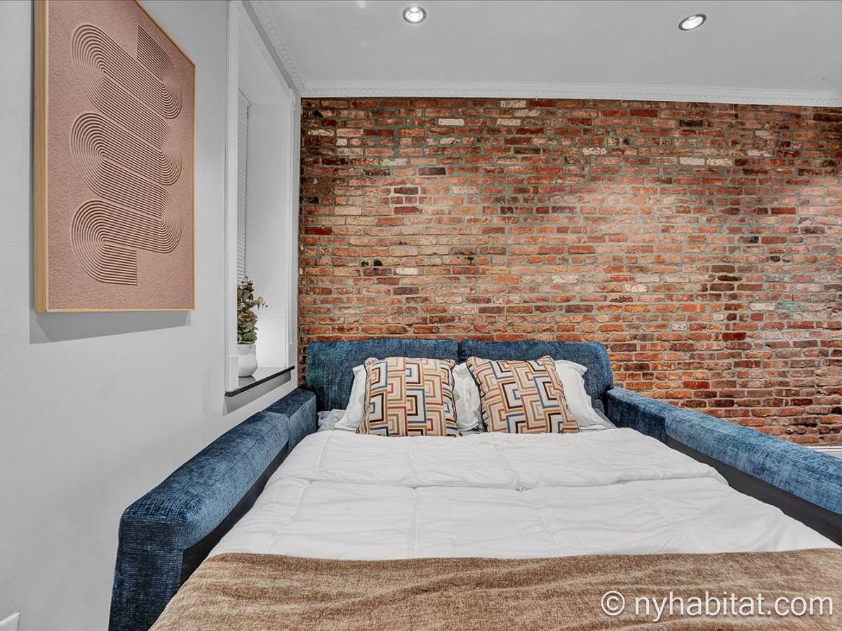 Living room 1 - Photo 3 of 5