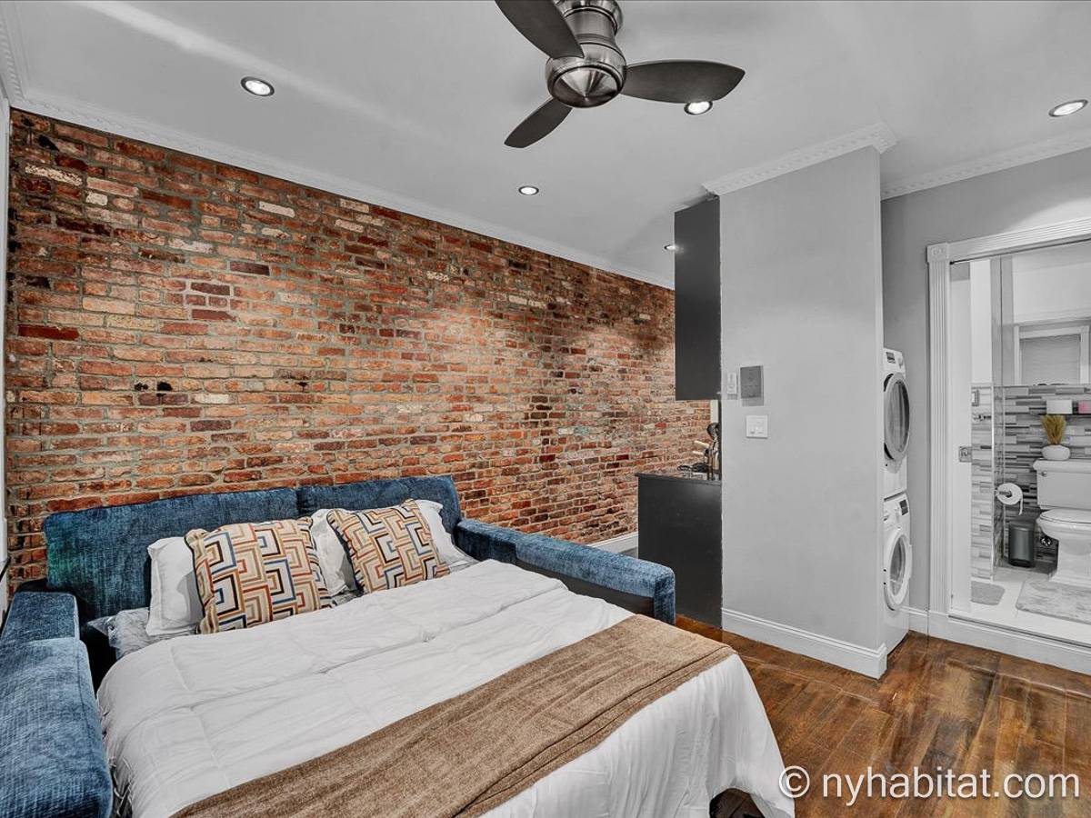 Living room 1 - Photo 4 of 5