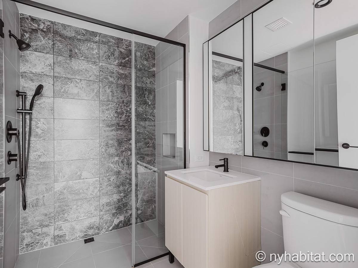 Badezimmer 2 - Photo 1 von 1 Badezimmer 2 - Photo 1 von 1