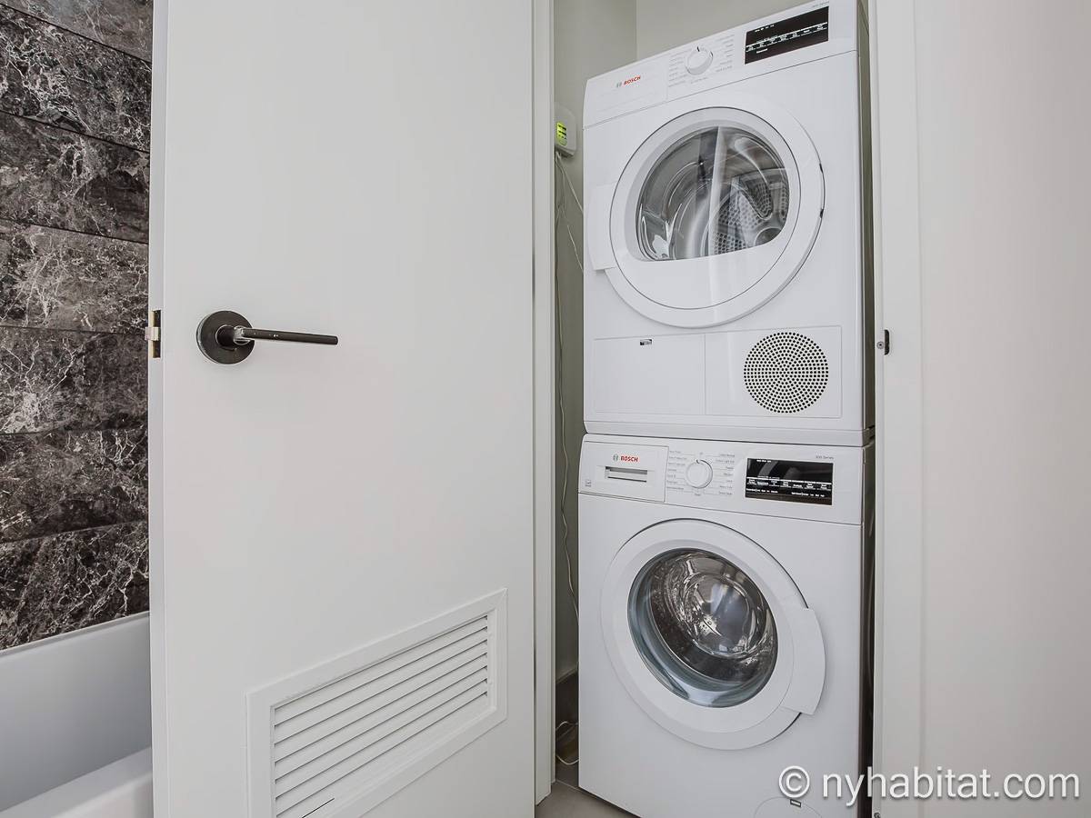 Badezimmer 1 - Photo 2 von 2 Badezimmer 1 - Photo 2 von 2