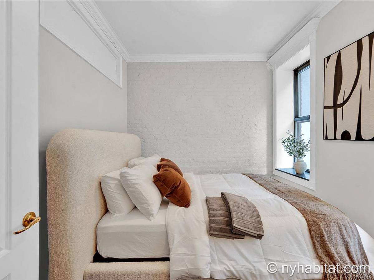 Bedroom 1 - Photo 2 of 5