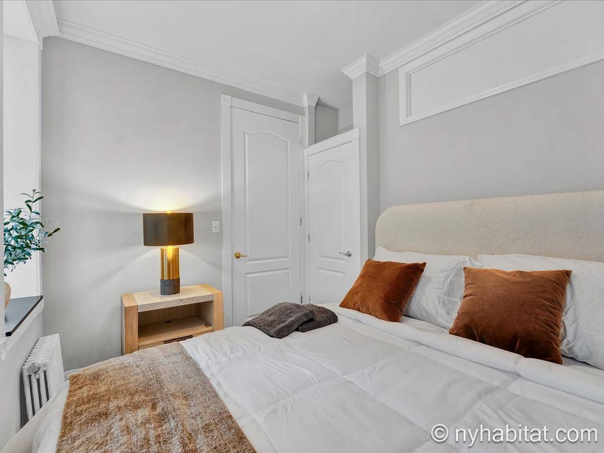 Bedroom 1 - Photo 4 of 5