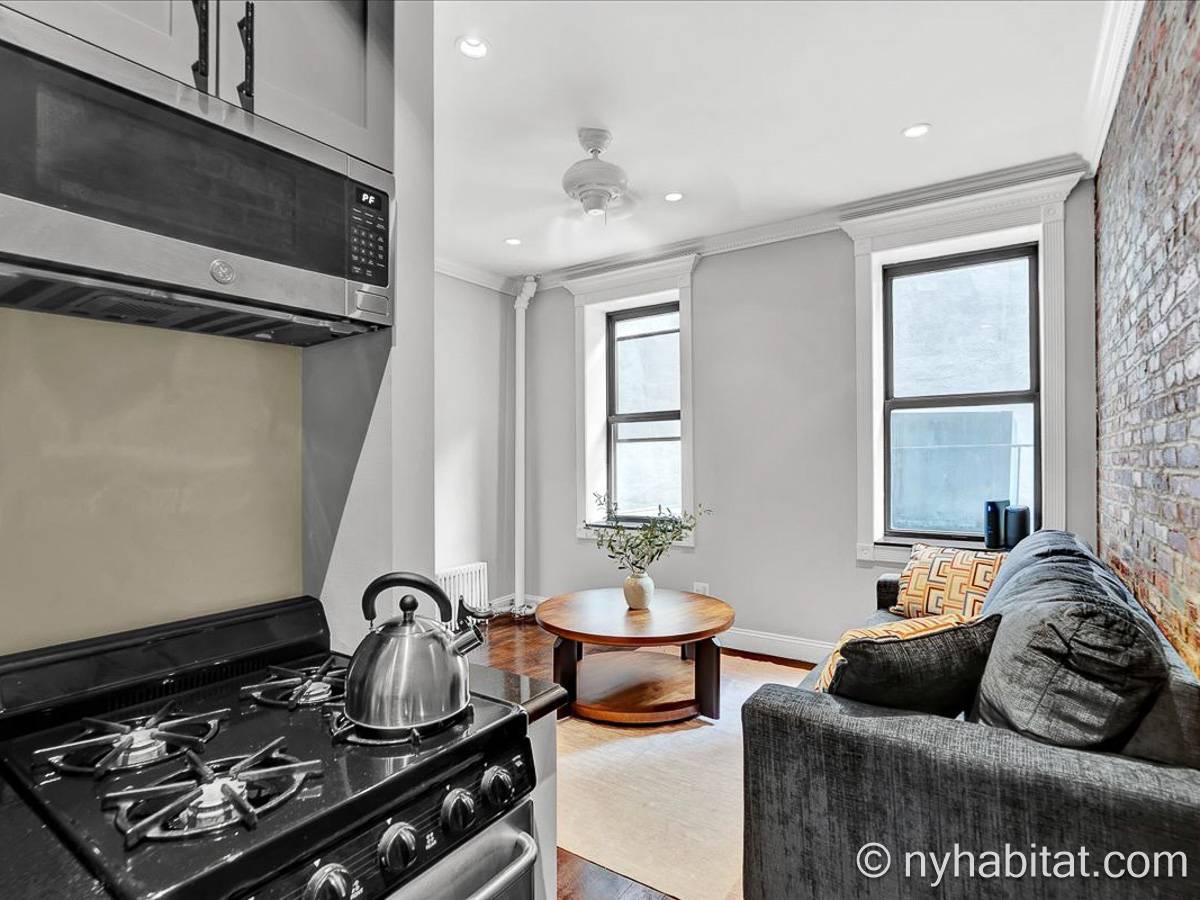 Kitchen - Photo 4 of 4