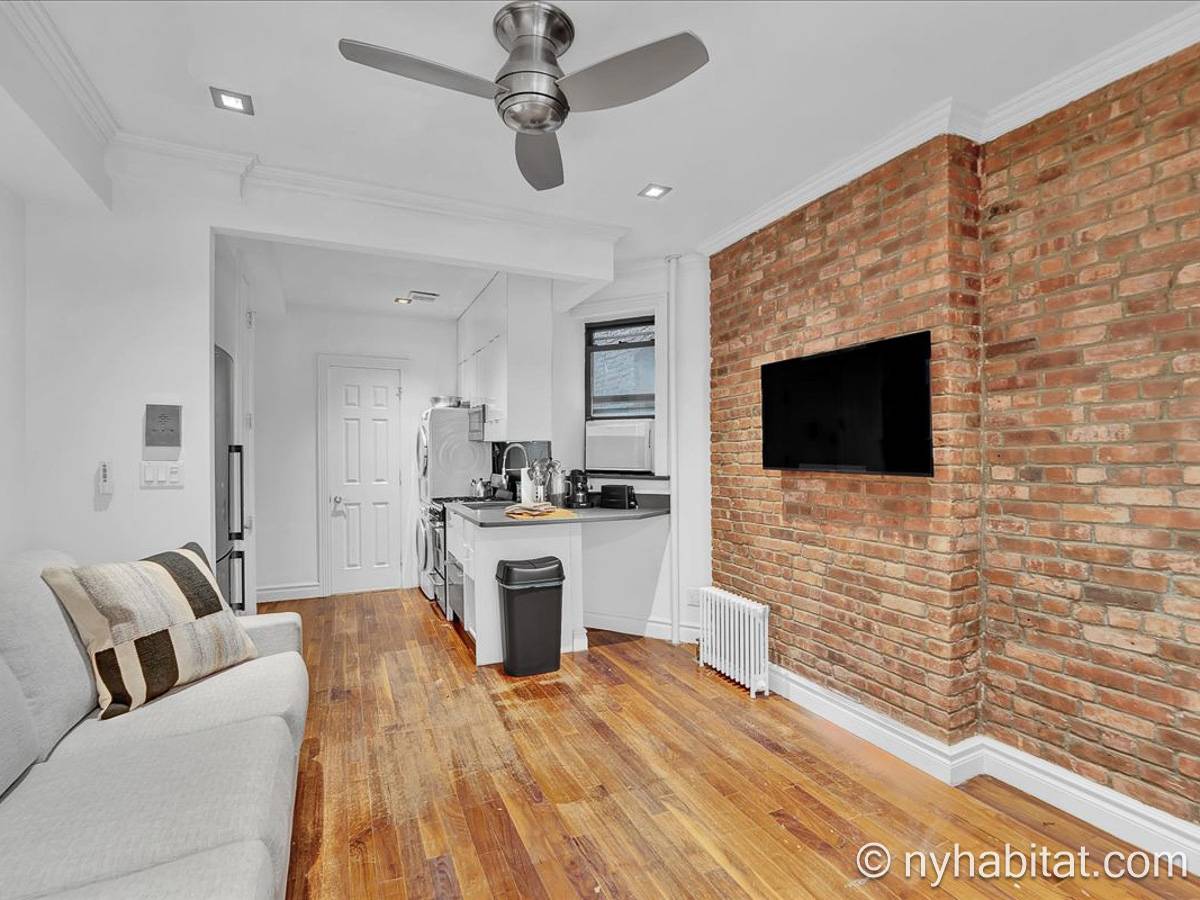 Living room - Photo 2 of 5