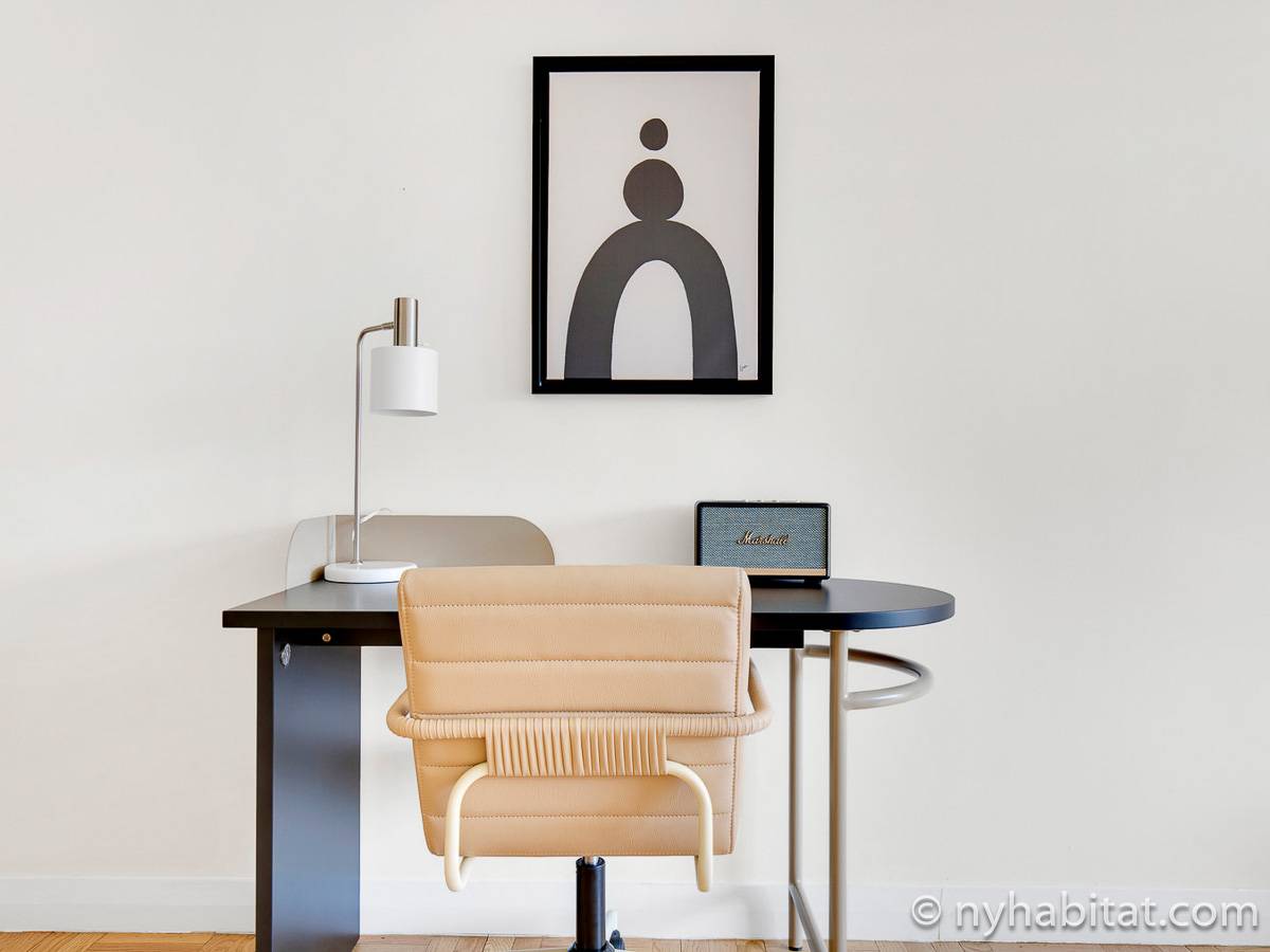 Living room - Photo 3 of 5 Living room - Photo 3 of 5