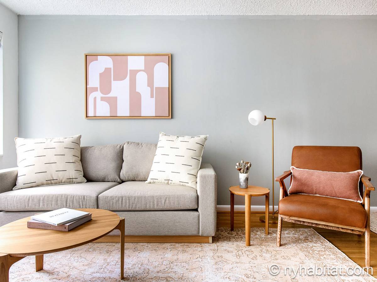 Wohnzimmer - Photo 2 von 3