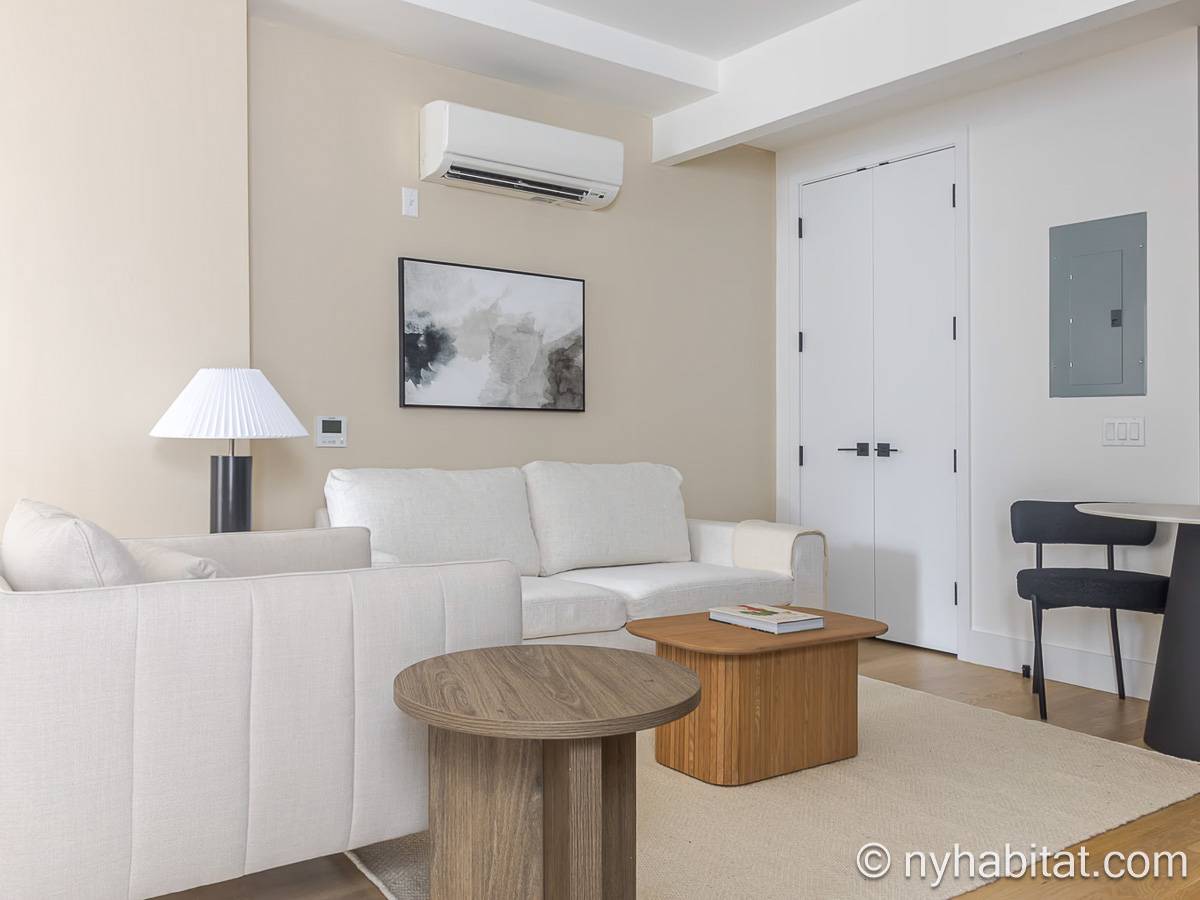 Wohnzimmer - Photo 2 von 5