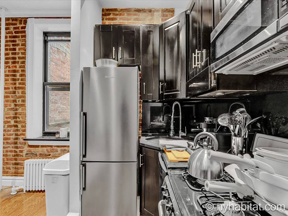 Kitchen - Photo 2 of 3