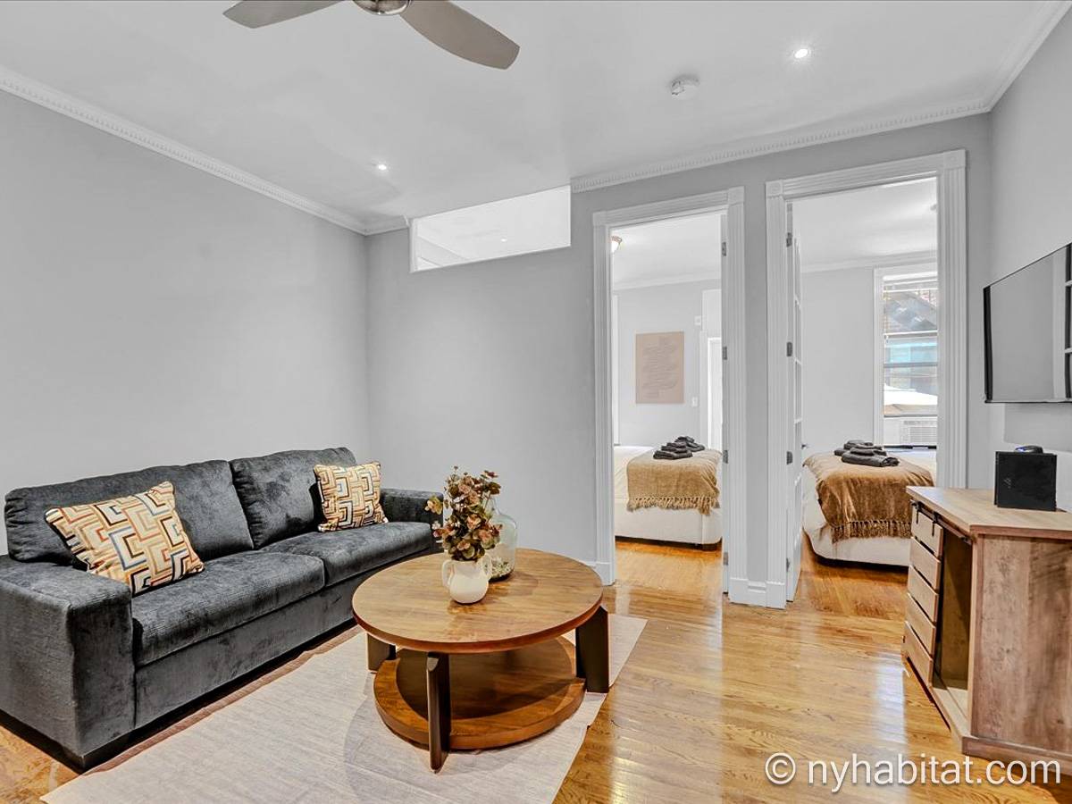 Living room - Photo 3 of 6