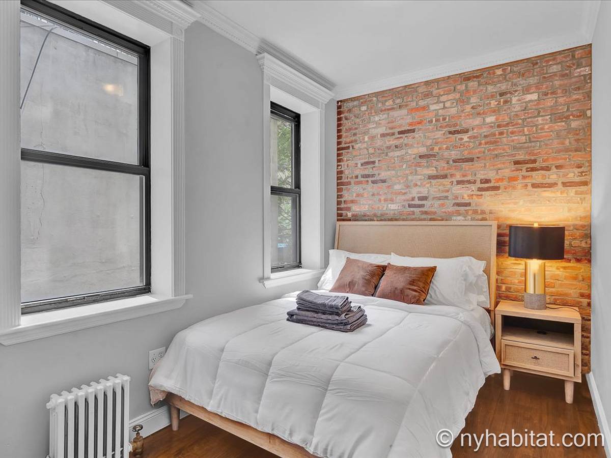 Bedroom 1 - Photo 2 of 5