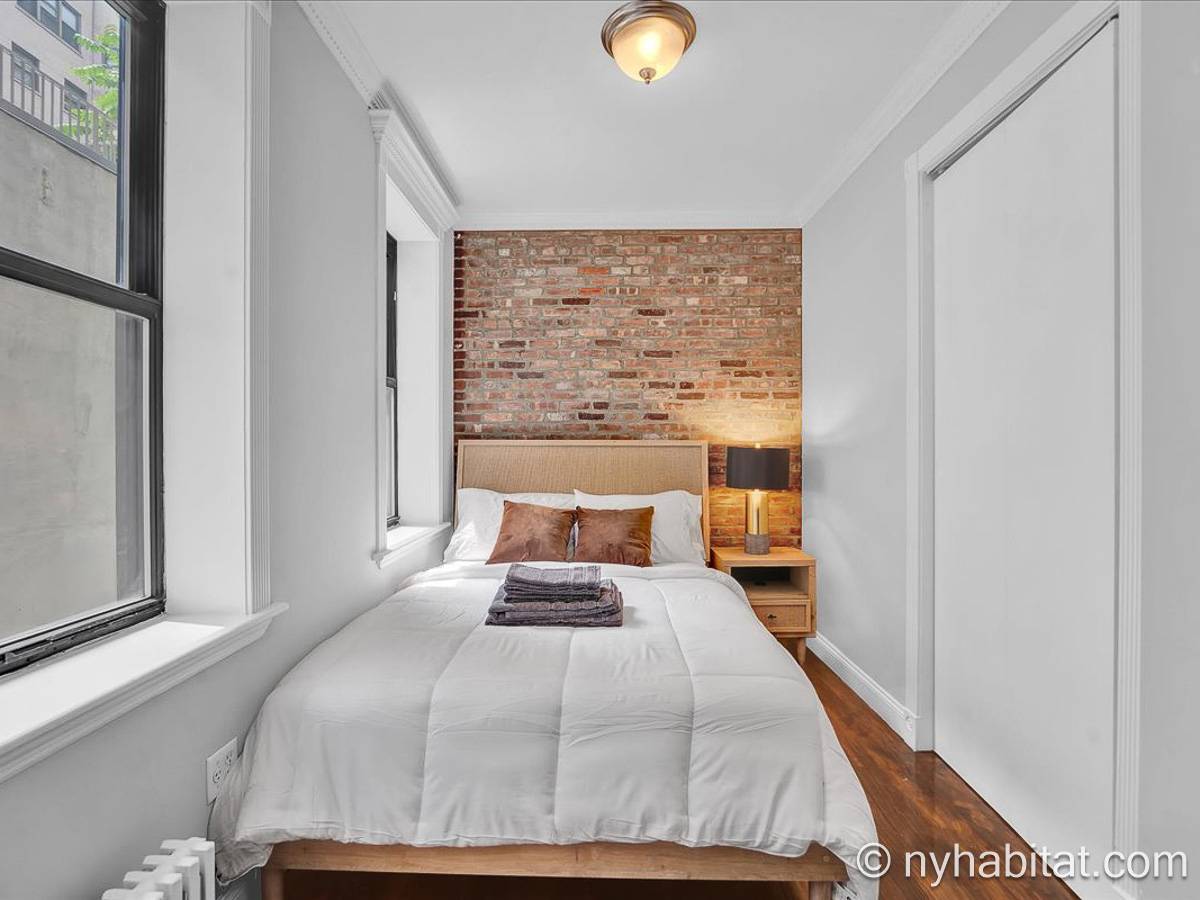 Bedroom 1 - Photo 3 of 5