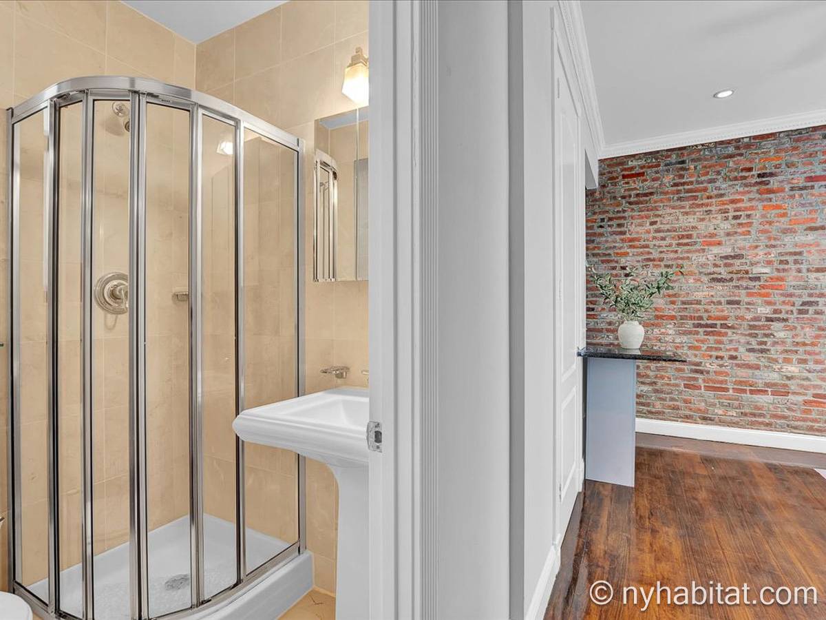 Bathroom 2 - Photo 2 of 2