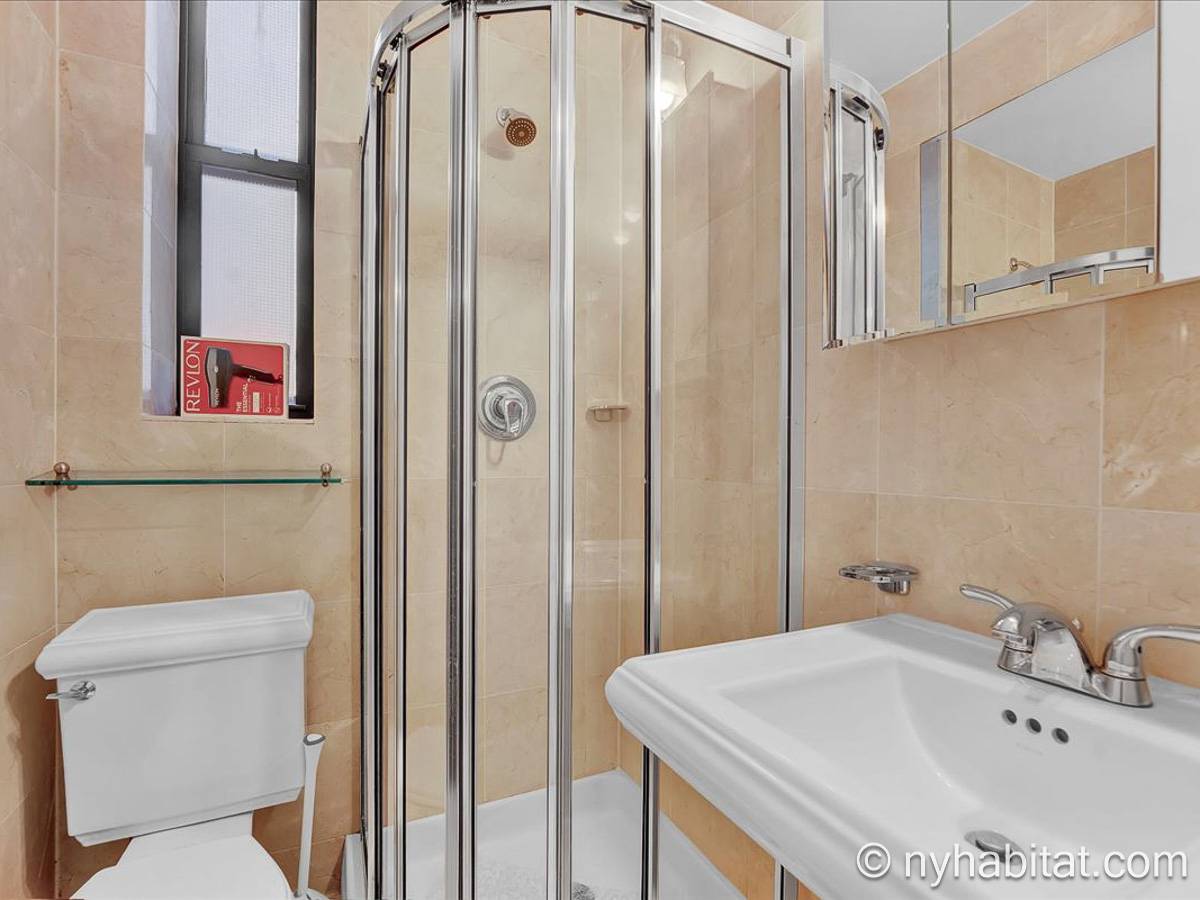 Bathroom 2 - Photo 1 of 2