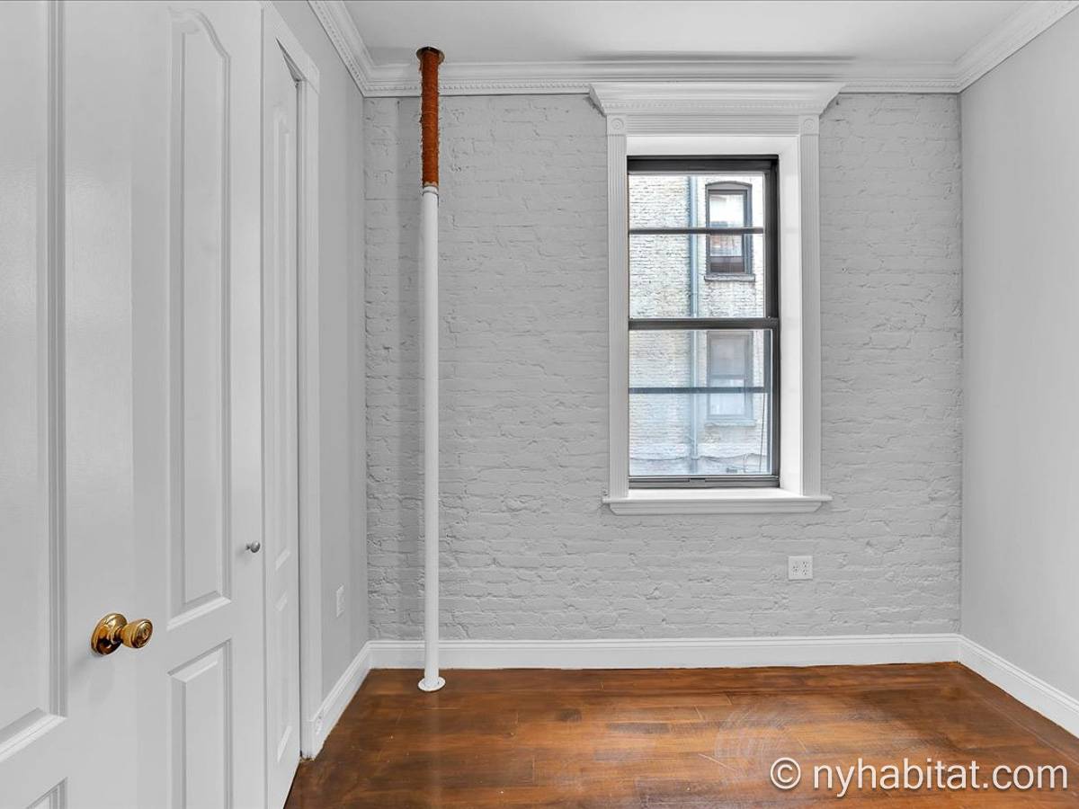 Living room 2 - Photo 2 of 3