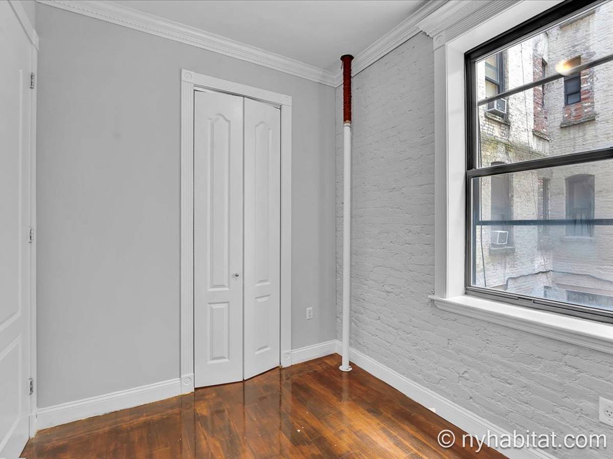 Living room 2 - Photo 3 of 3