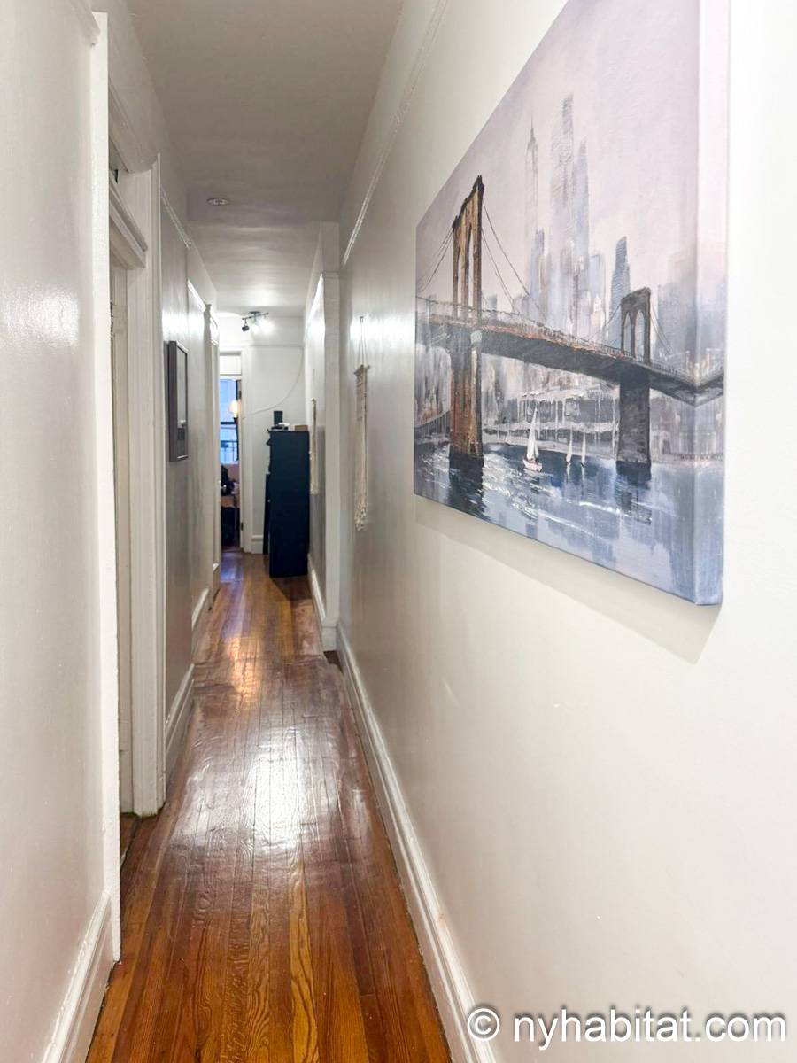 Andere - Photo 1 von 2