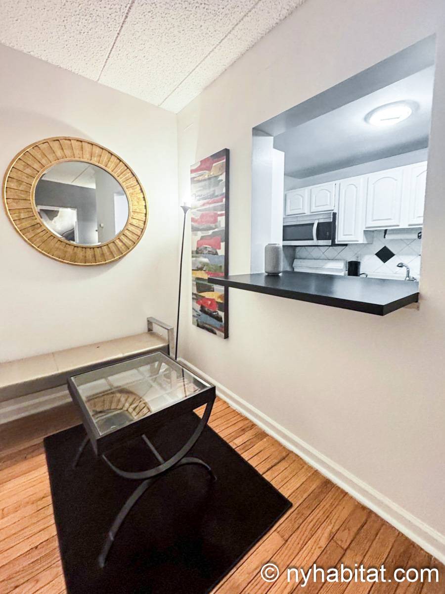 Living room - Photo 2 of 2