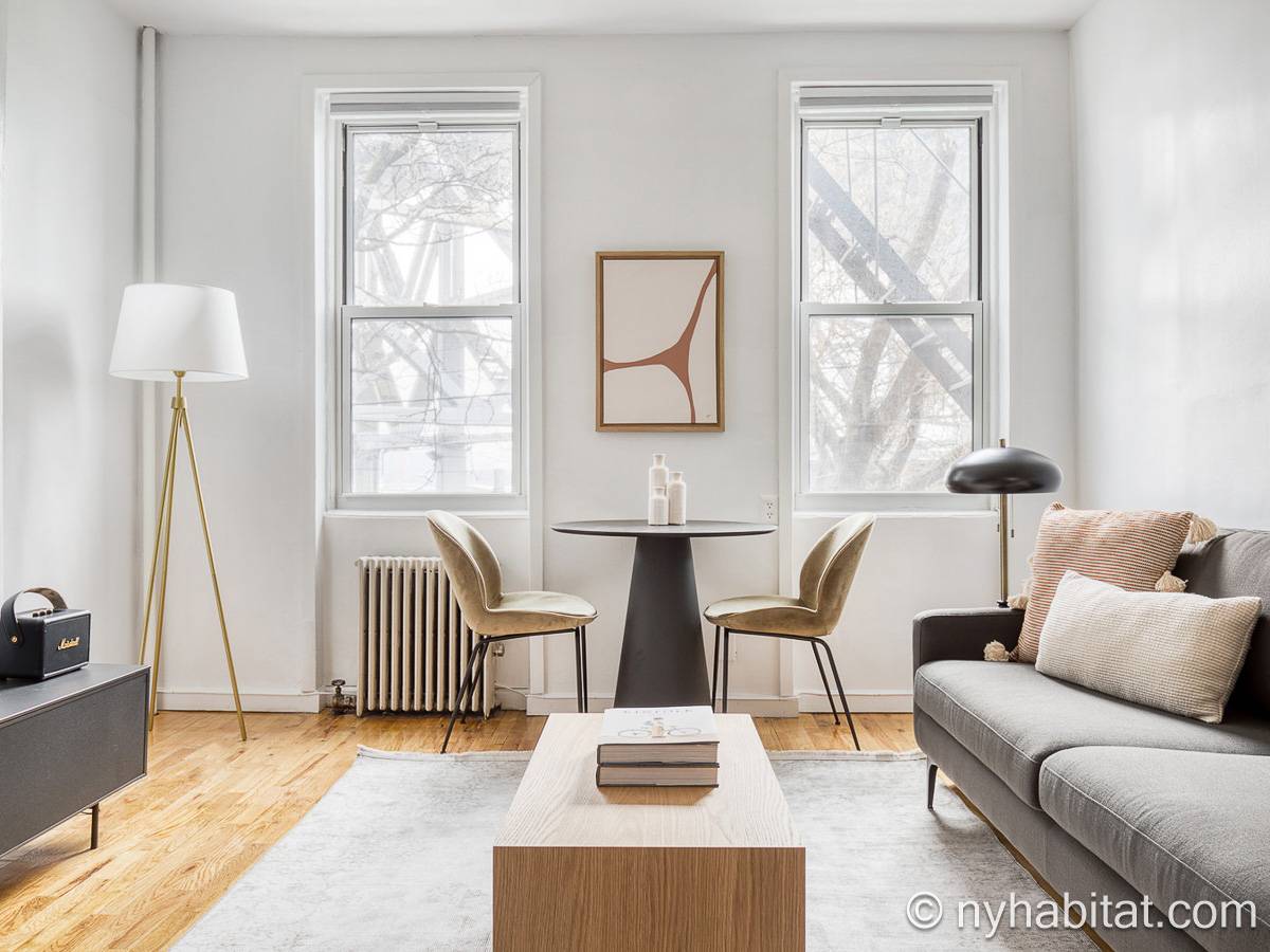 Living room - Photo 2 of 4