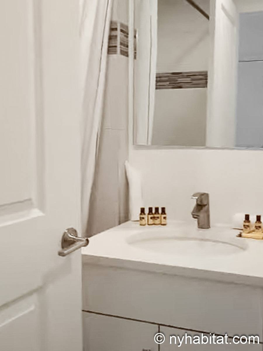 Badezimmer 1 - Photo 1 von 2