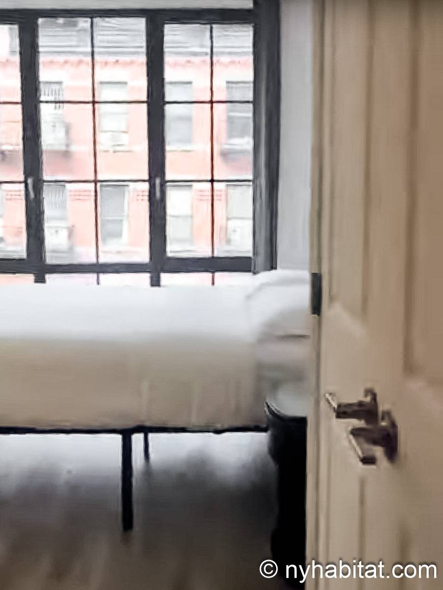 Schlafzimmer 2 - Photo 2 von 3