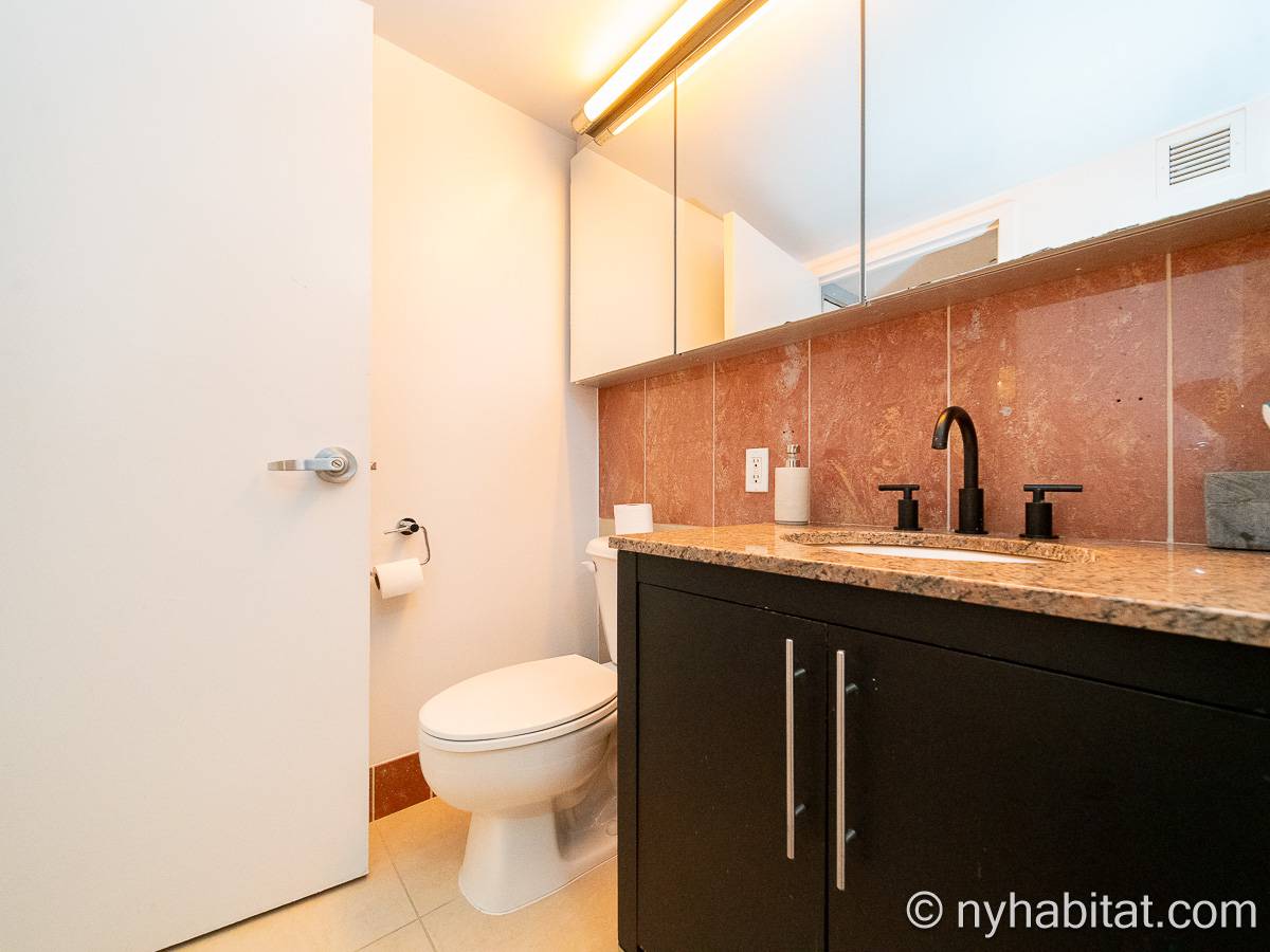 Bathroom - Photo 3 of 3