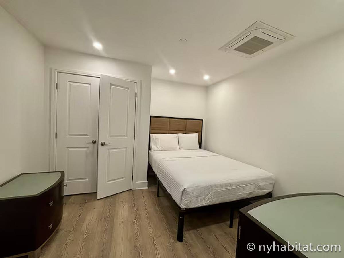 Living room - Photo 2 of 2