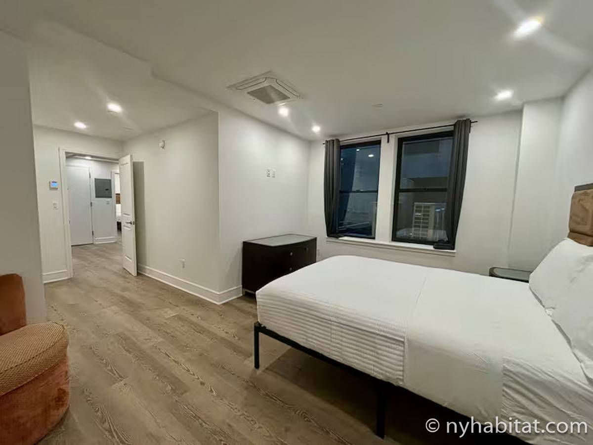 Bedroom - Photo 2 of 3