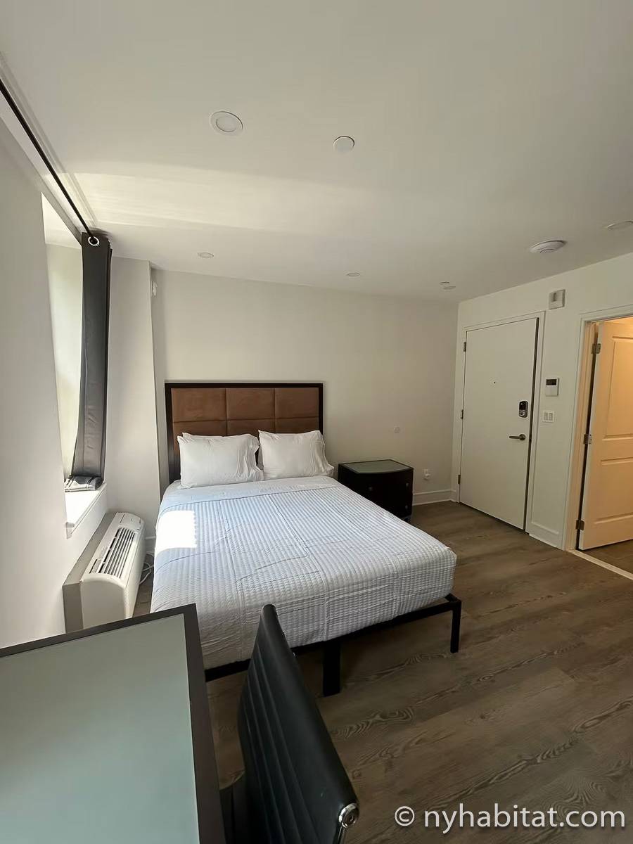 Living room - Photo 4 of 4