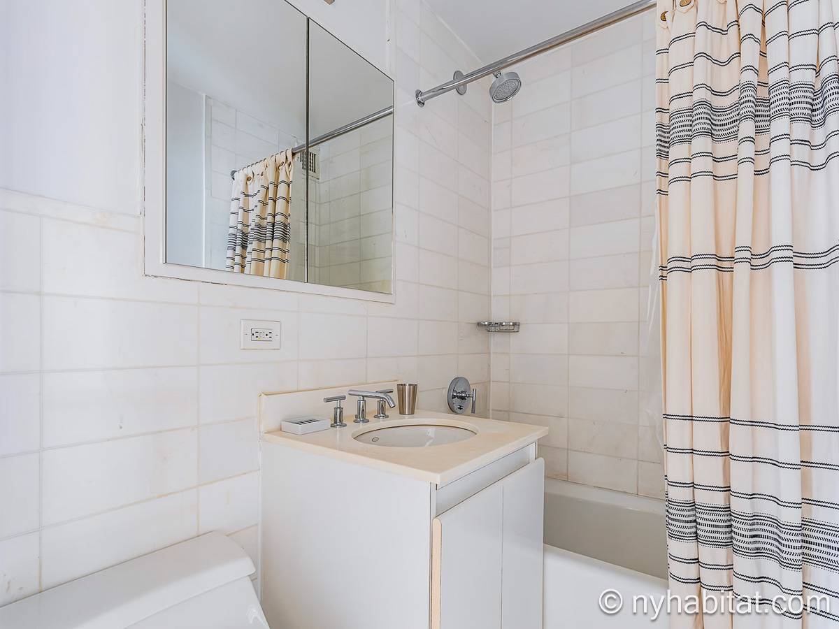 Badezimmer 1 - Photo 1 von 1