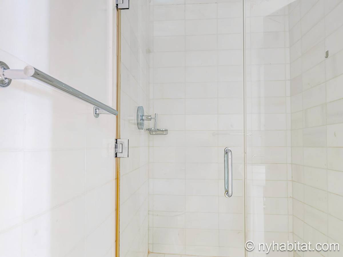 Badezimmer 2 - Photo 2 von 2