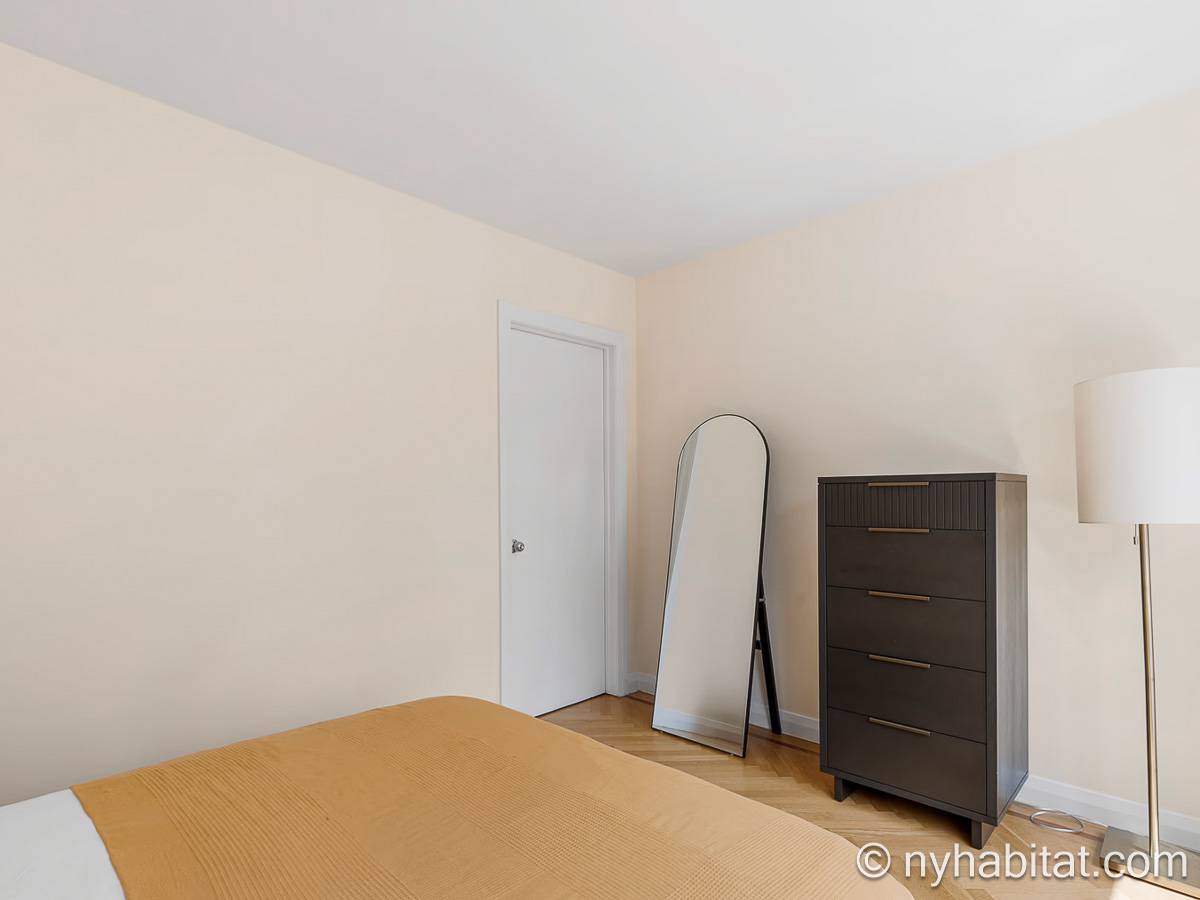 Schlafzimmer 2 - Photo 3 von 4