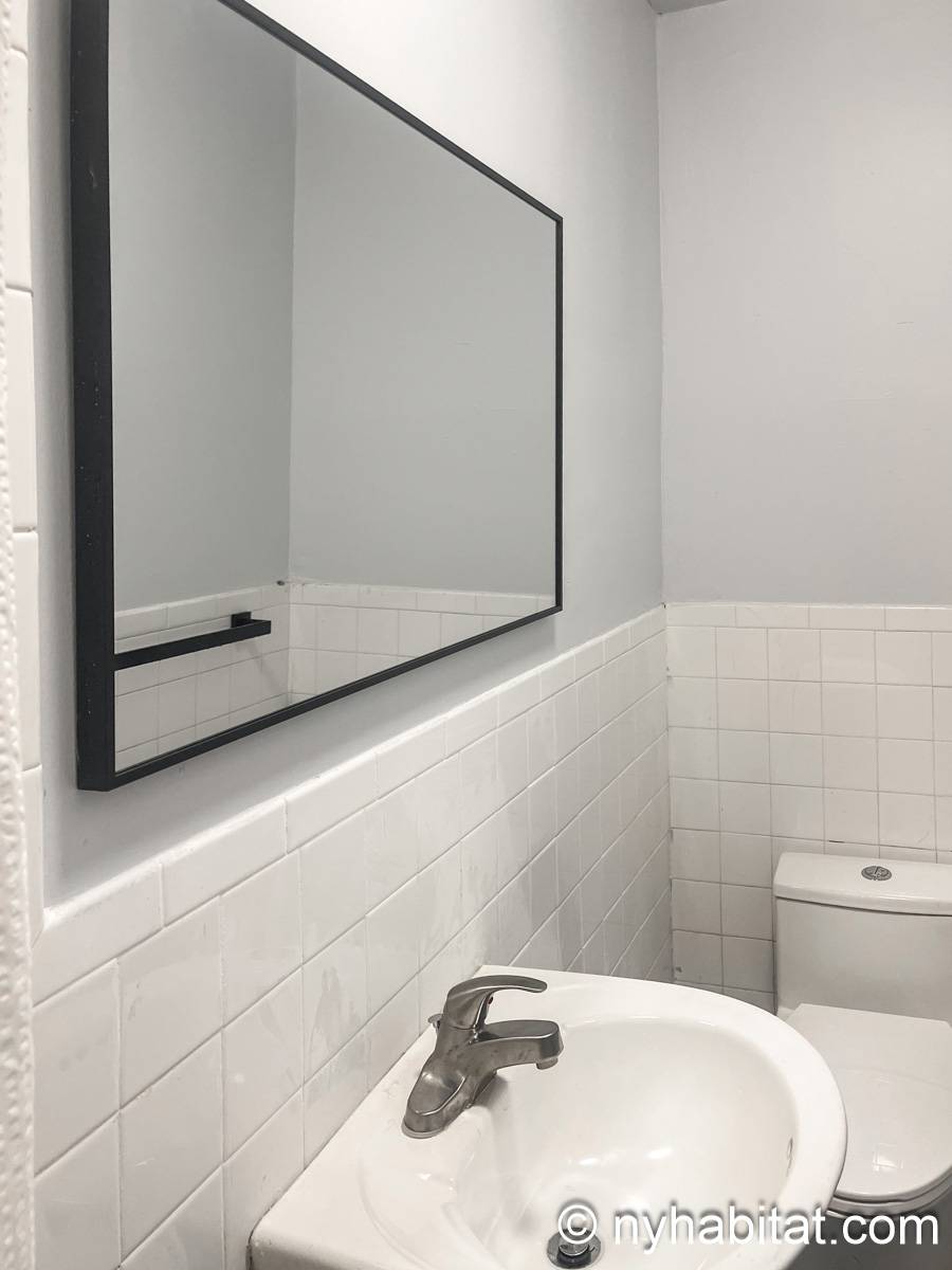 Bathroom - Photo 2 of 3