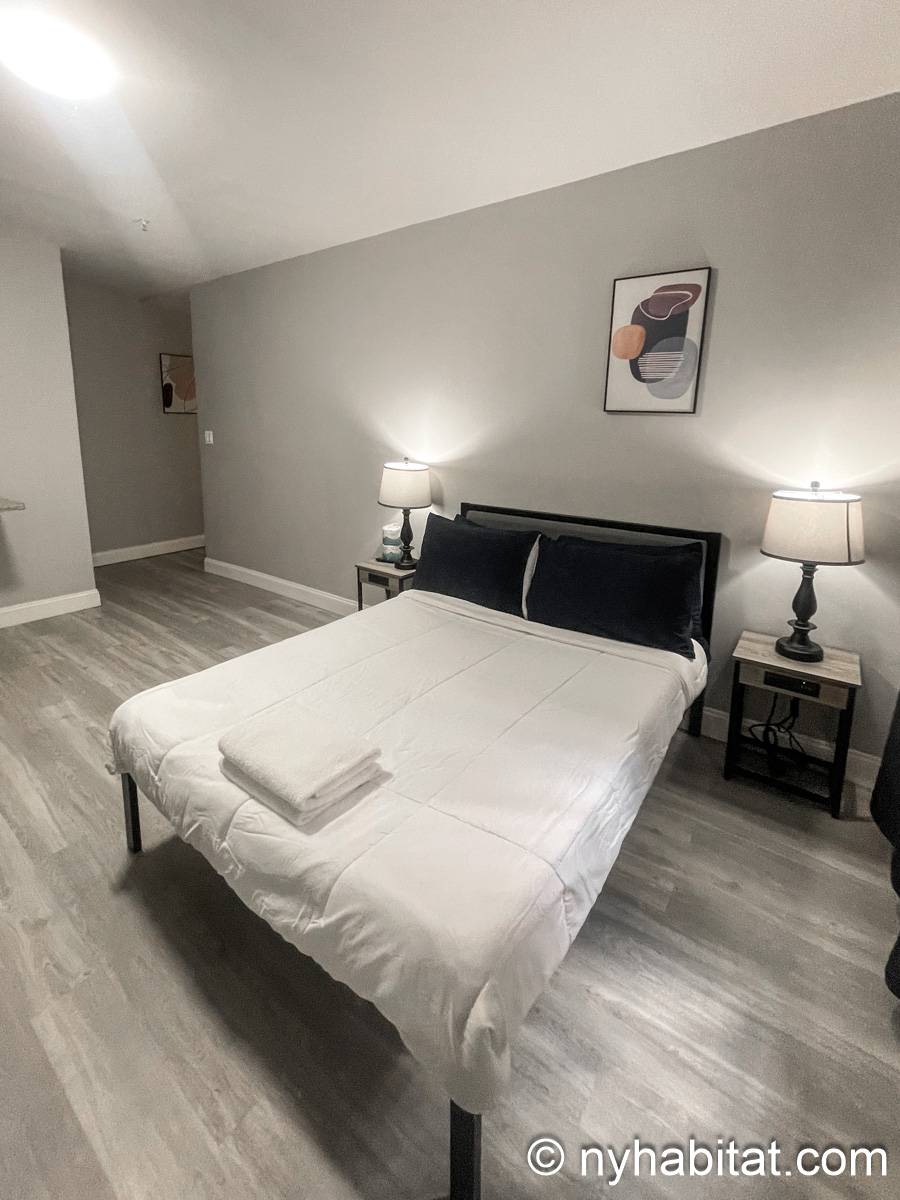 Living room - Photo 3 of 3